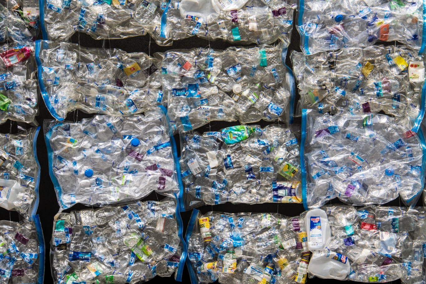 La instalación contará con diferentes áreas para gestionar diversos tipos de residuos como RCD, RAEE, VFU, madera, metales, papel o plásticos.